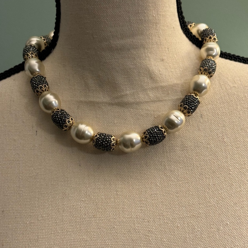 Ann Taylor Faux Pearl & Bead Necklace